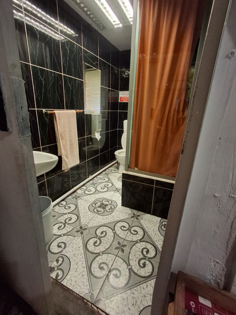 3 Bedroom Property for Sale in Leonsdale Western Cape